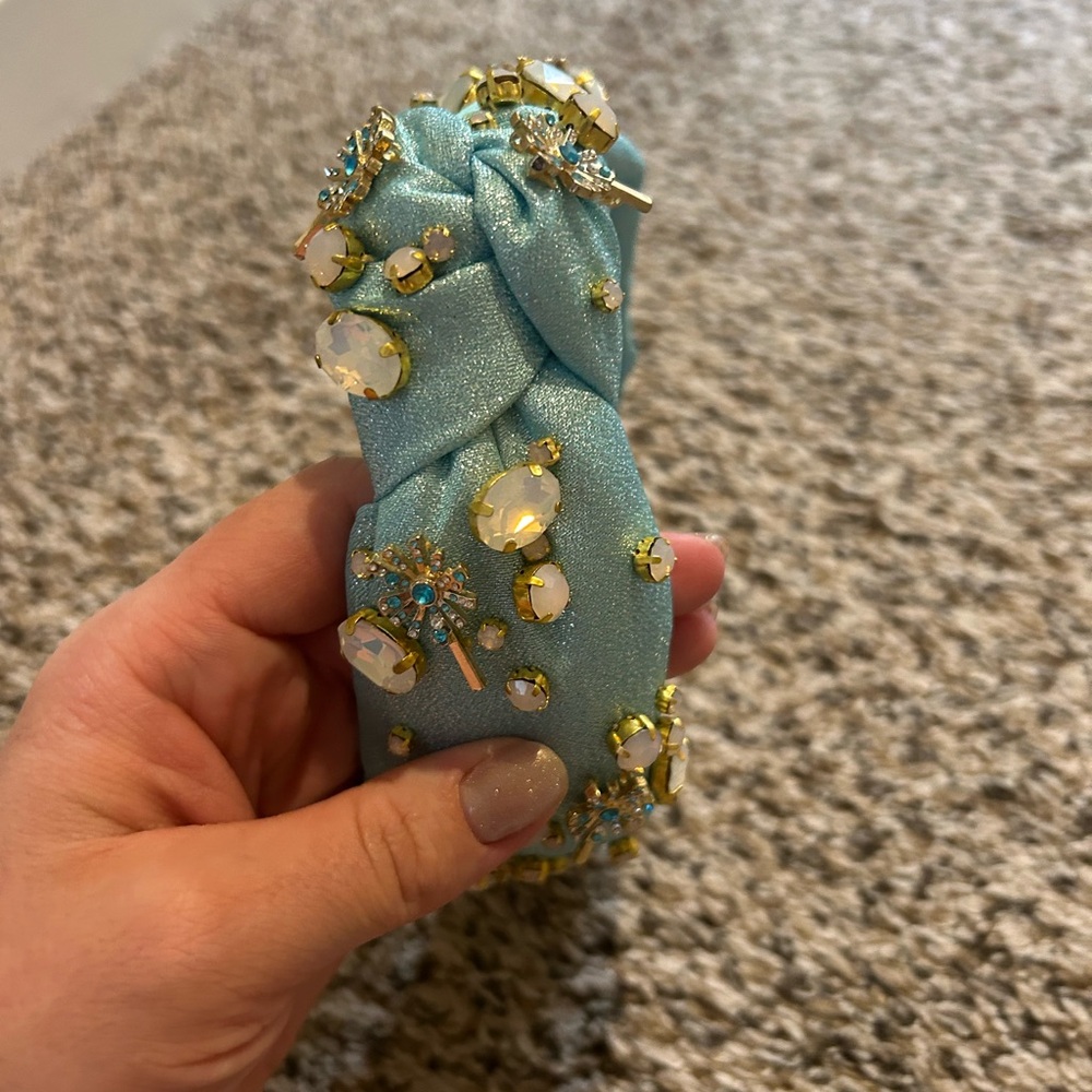 Lele Sadoughi x Wicked Bubble Blue Knotted Crystal Wand Headband - Picture 3 of 6
